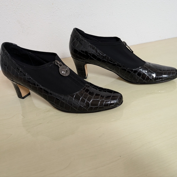 Ros Hommerson 9AA vintage '91 black vegan croc 2" heels zip front detail - Picture 10 of 10